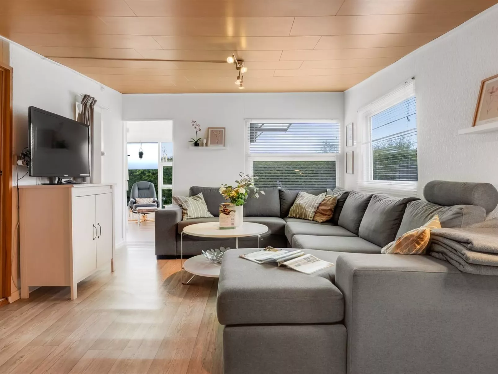 "Manina" - 230m from the sea-Inside