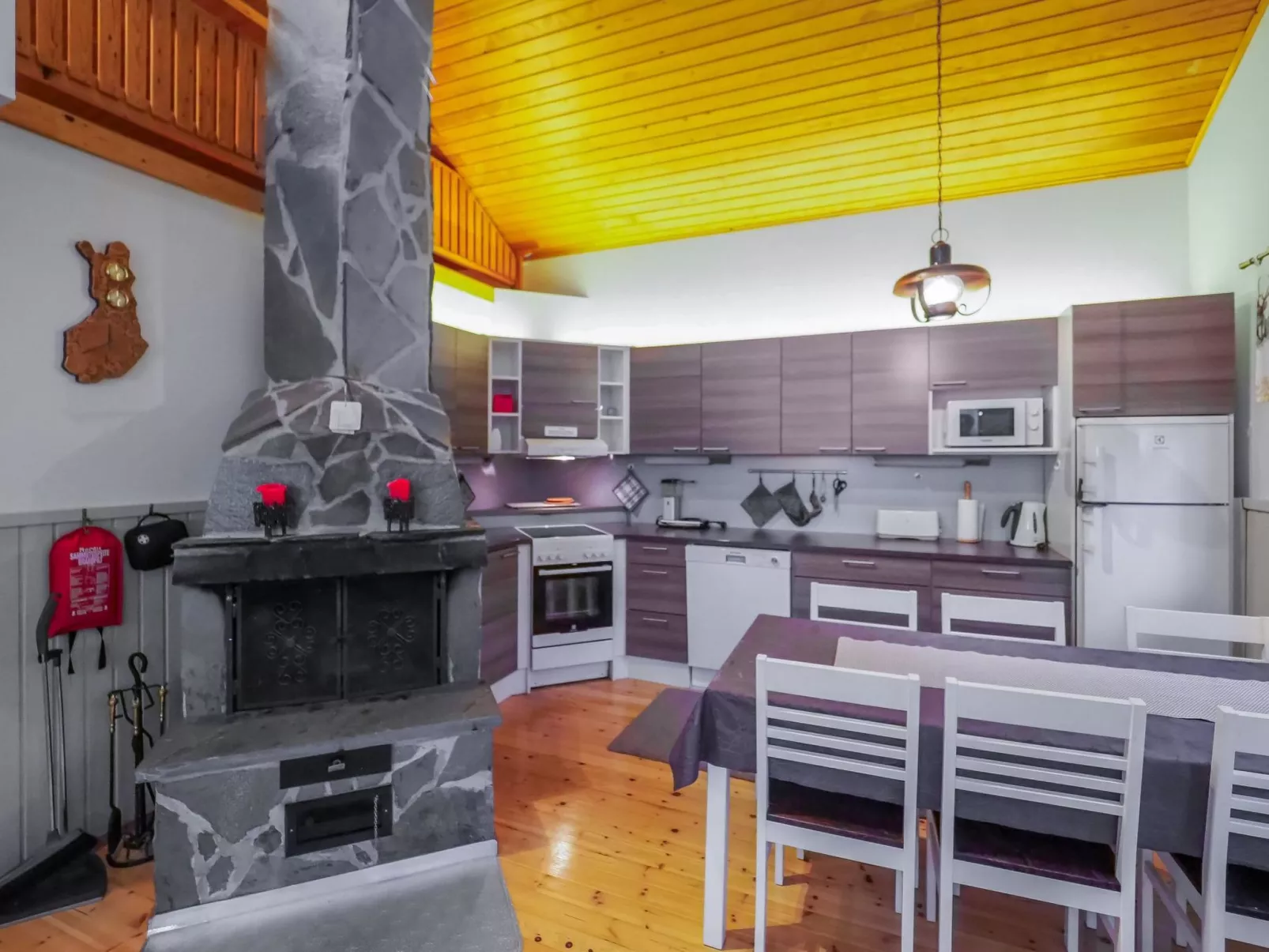 Immelkotsa 7 e-Dedans