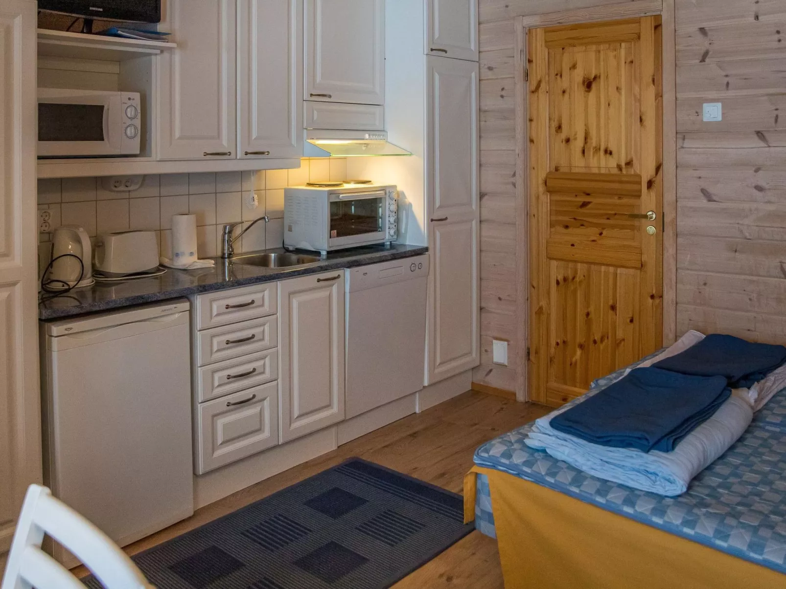 Vaeltajankulma huoneisto 3-Drinnen