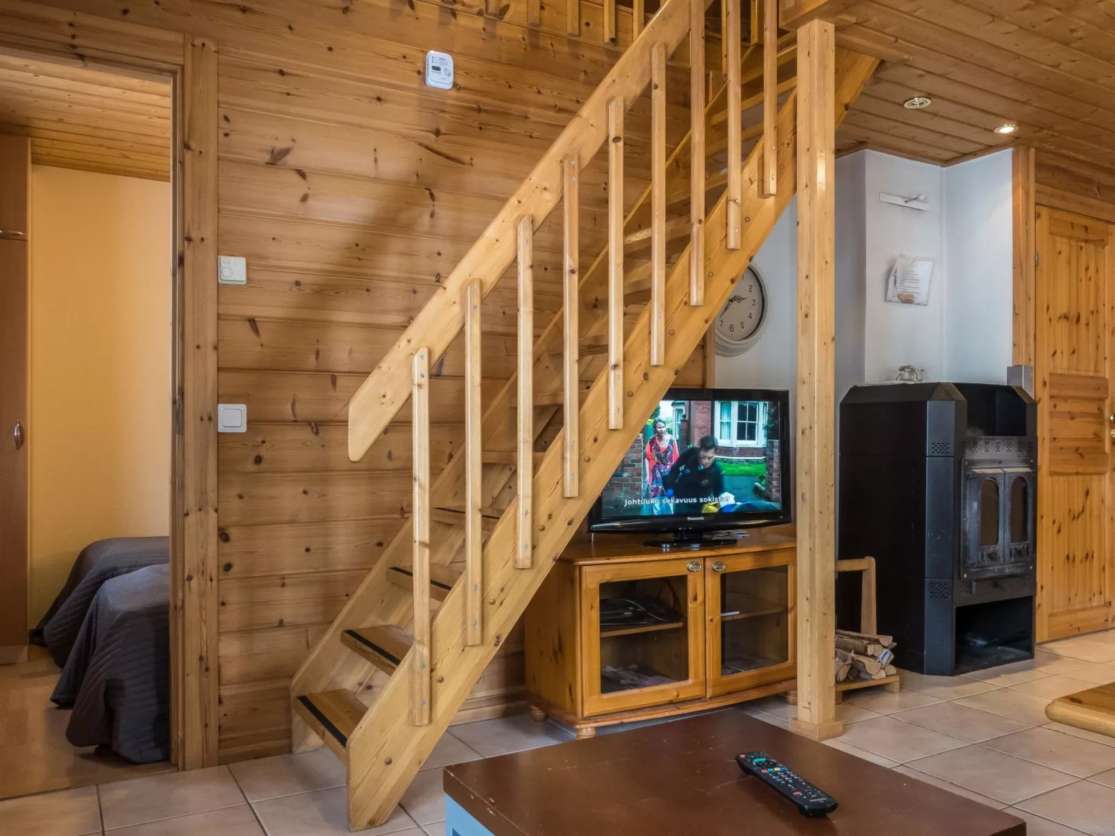 Hirvas levi 1-Dedans