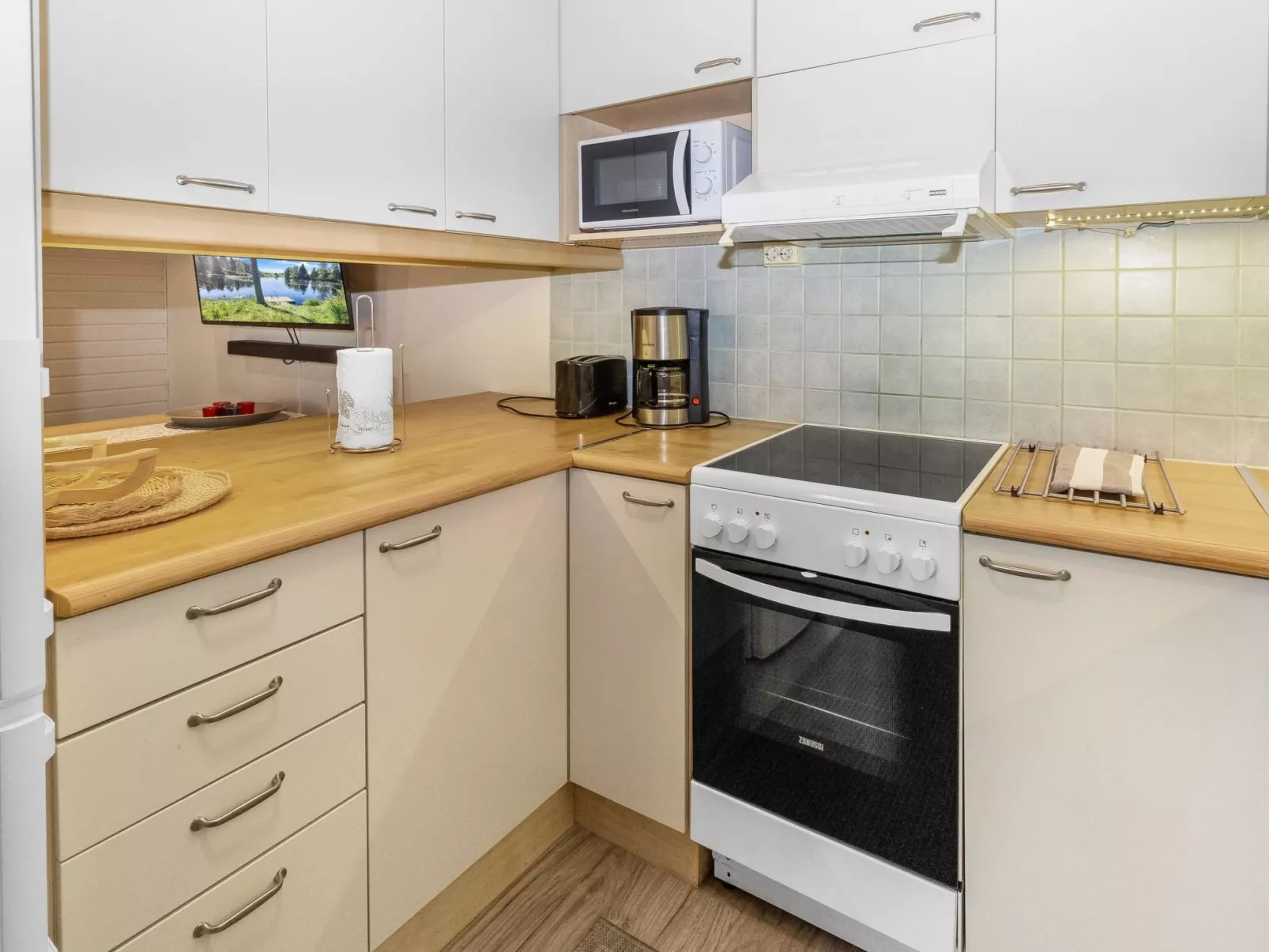 Saariseläntie 8 e 11-Inside