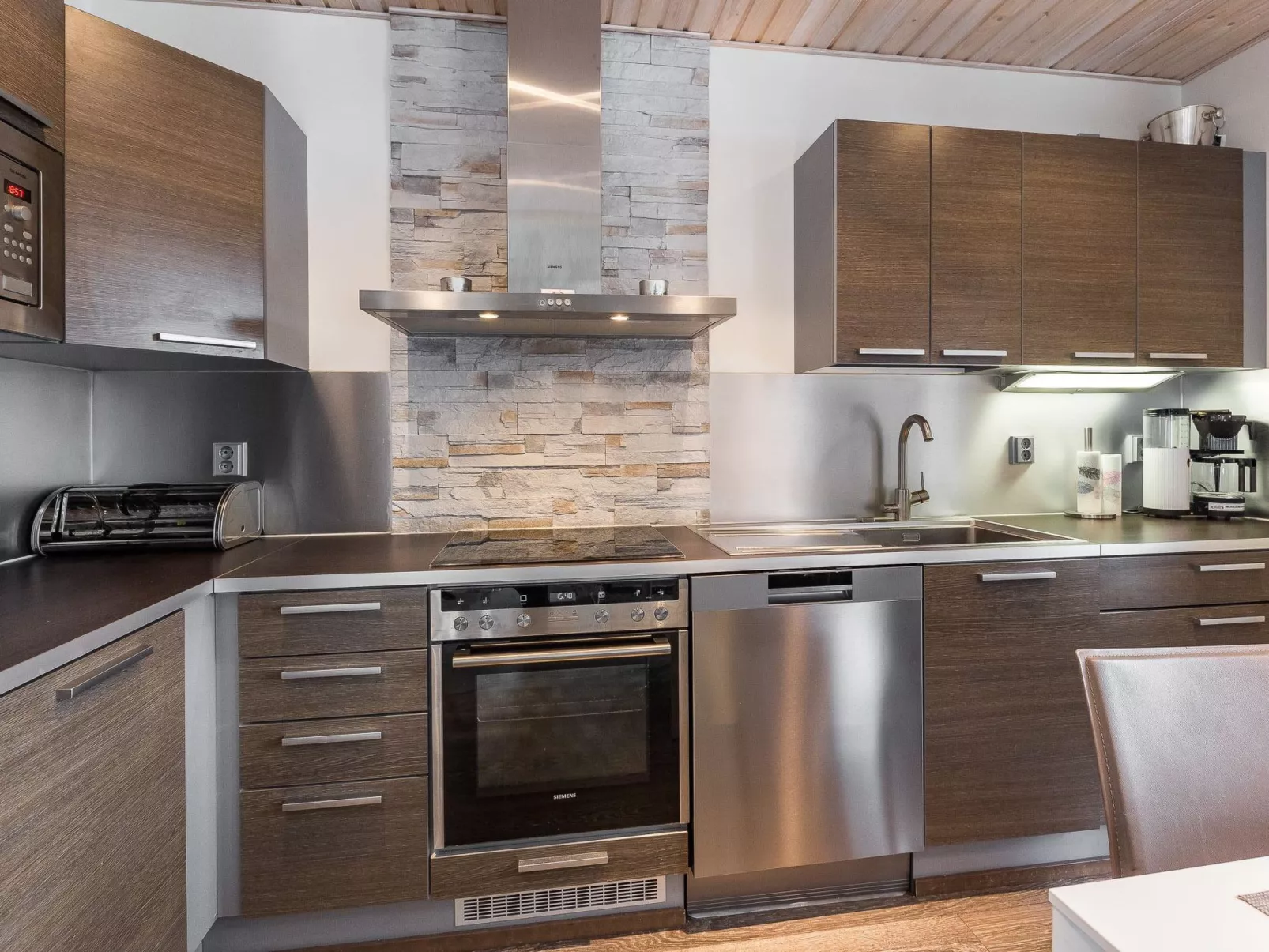 Karhunkieppi 9 a-Inside