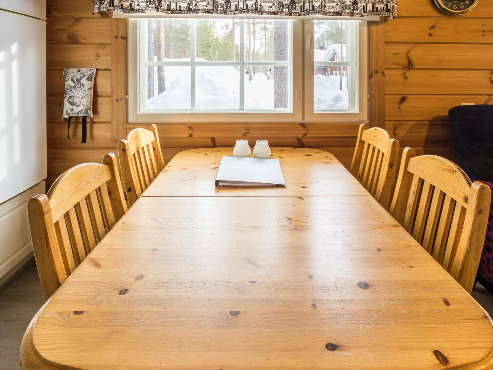 Välitie 4 f 14-Dedans