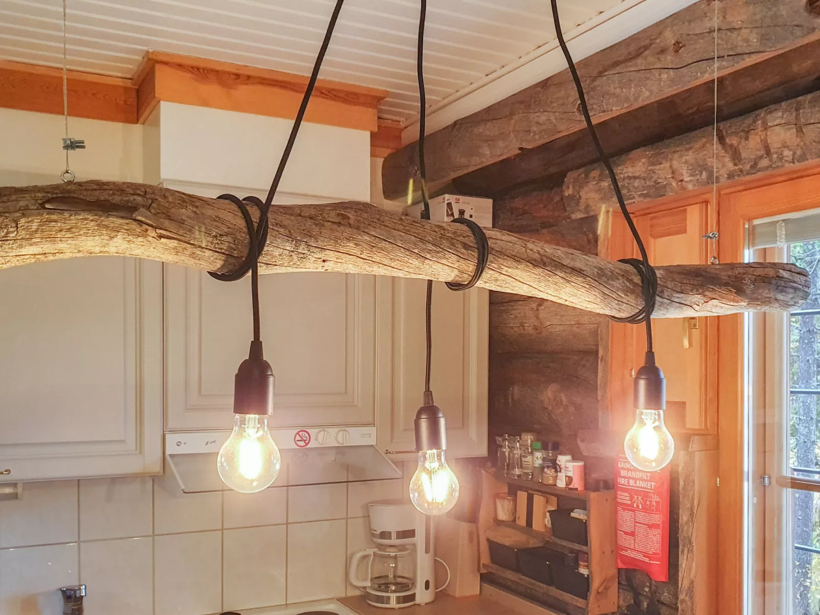 Kukasrakka 3 b 8-Drinnen