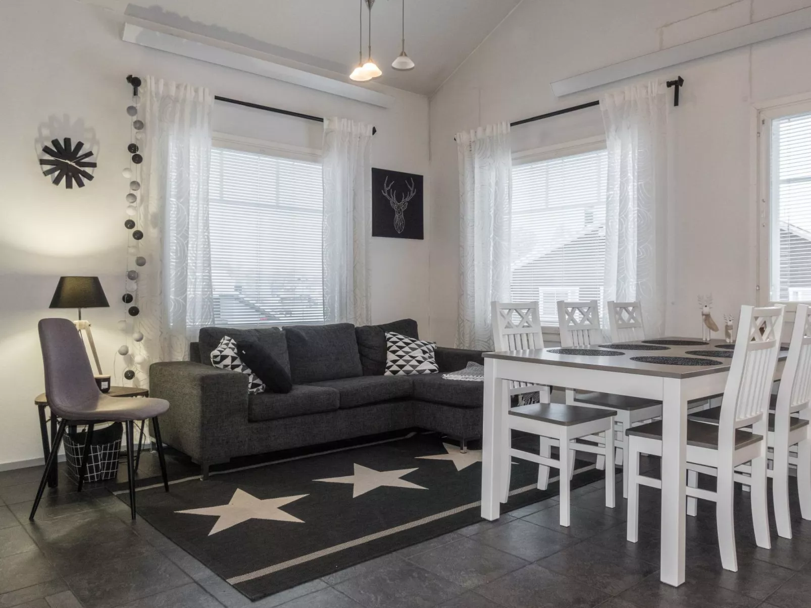 Keskuskuja b4-Inside