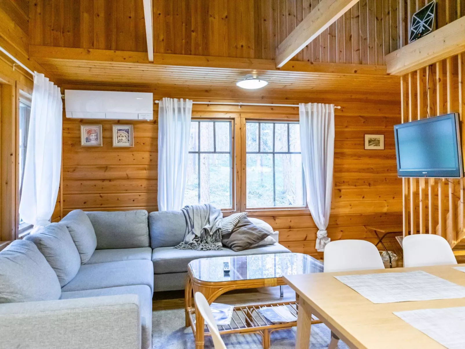 Saukonpiilo 2-Drinnen