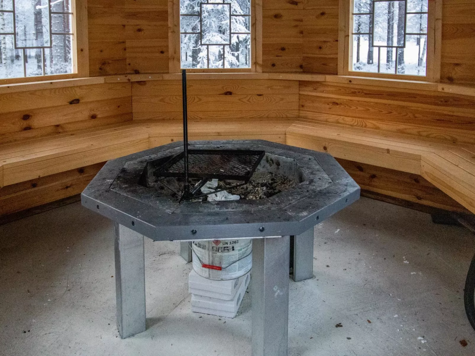 Aslakin helmi a-Inside