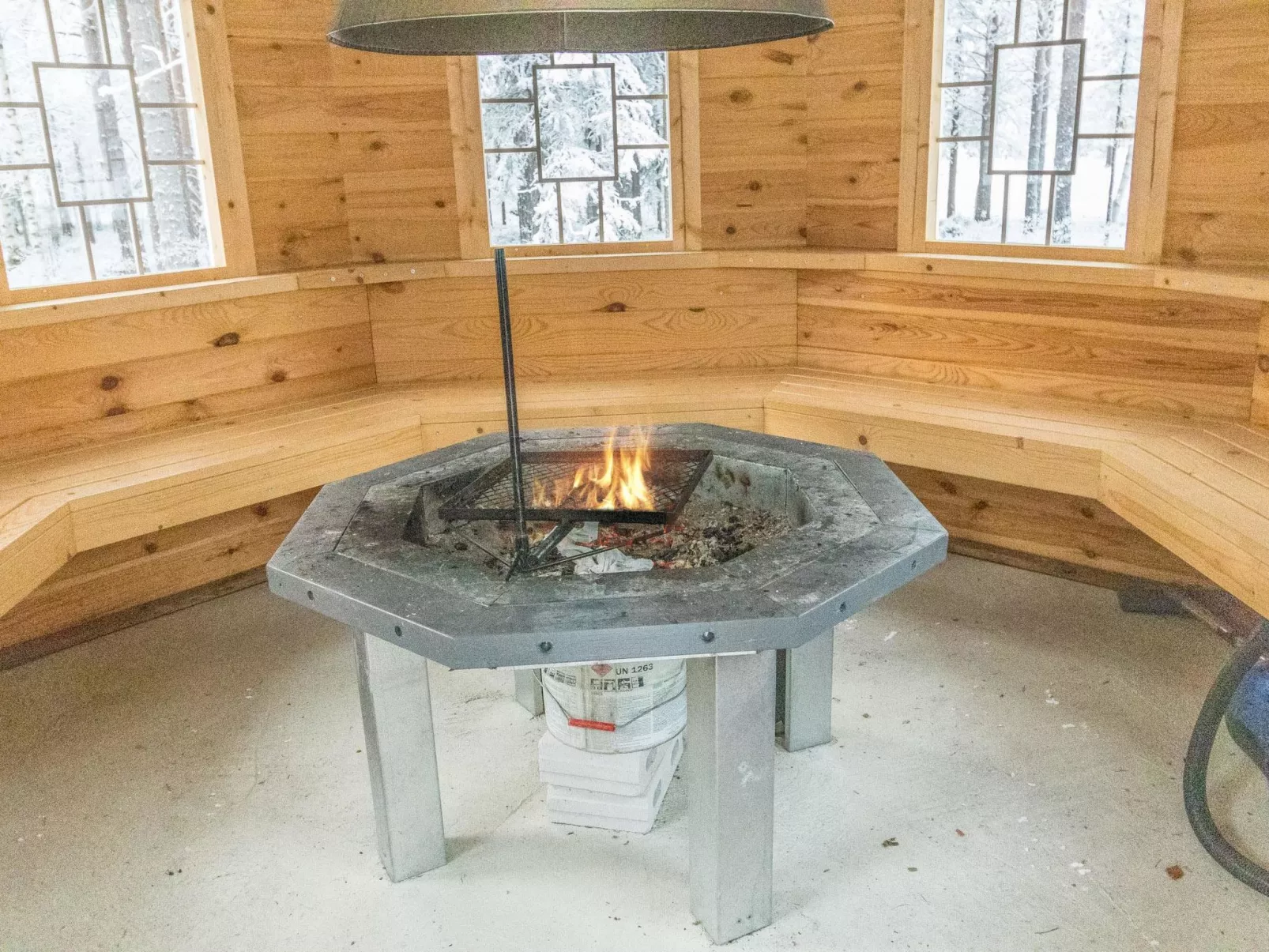 Aslakin helmi b-Drinnen