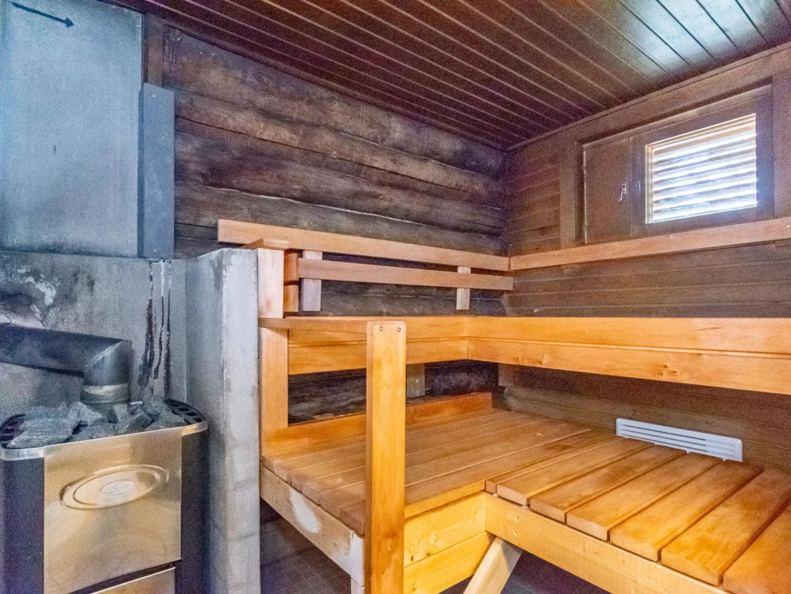 Kiilopalkinen-Inside