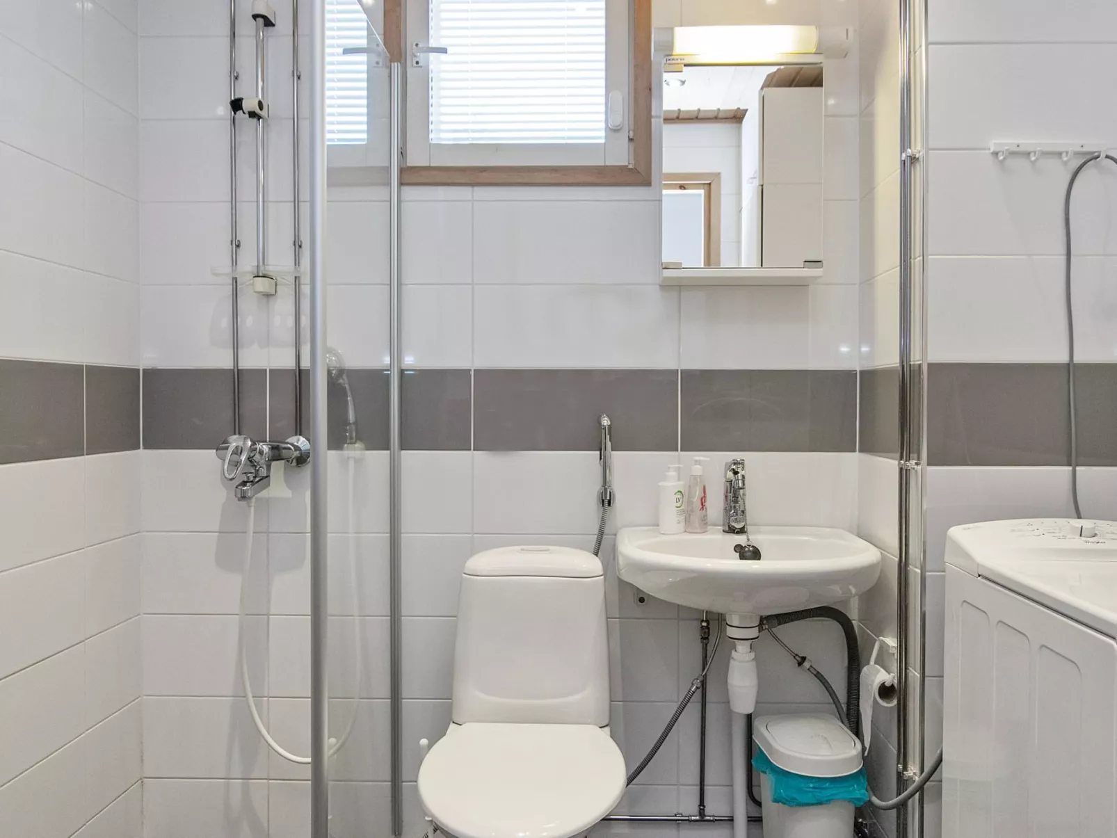 Moitakuru a18-Inside