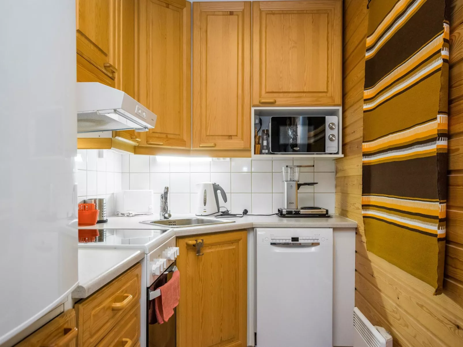 Saariseläntie 8 e 3-Drinnen