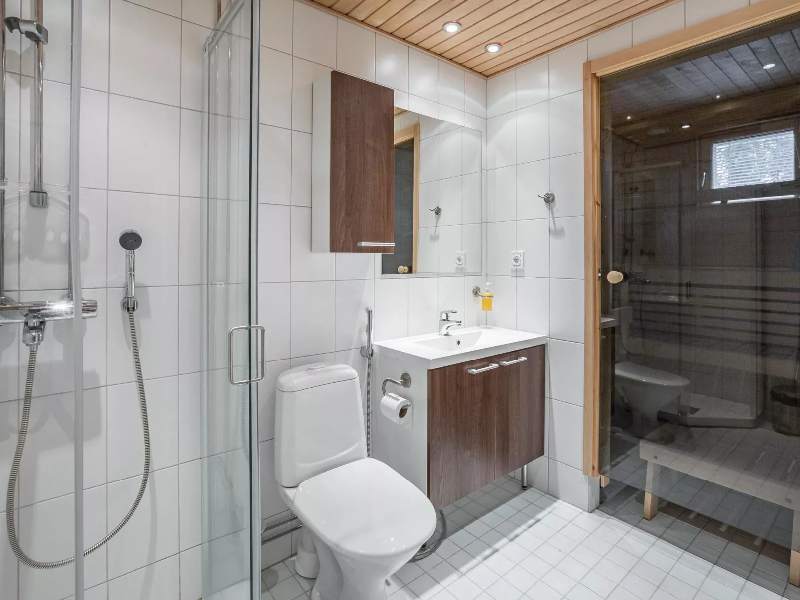 Yllästar 3 as 616-Drinnen