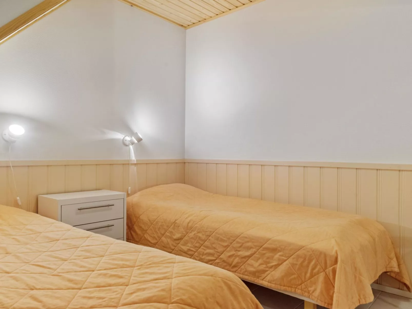 Yllästar 1 as 202-Dedans