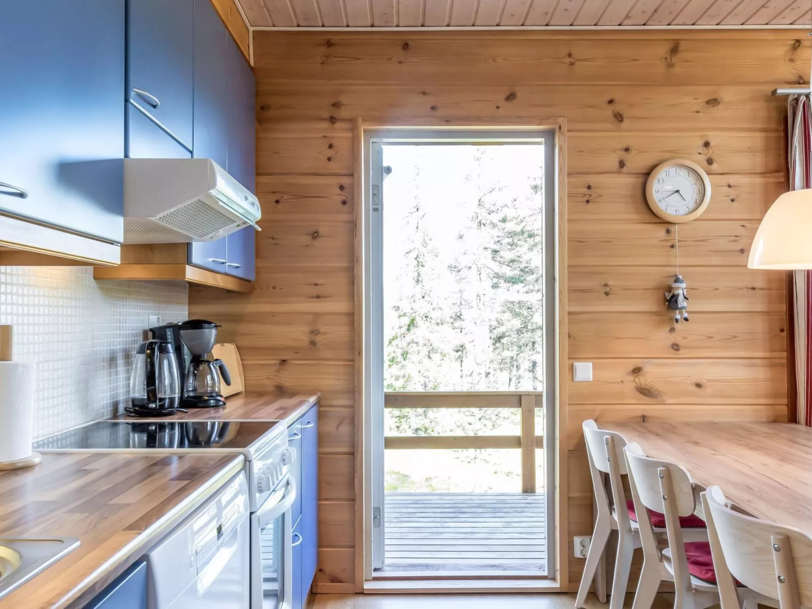 Kivalonmaa b-Drinnen