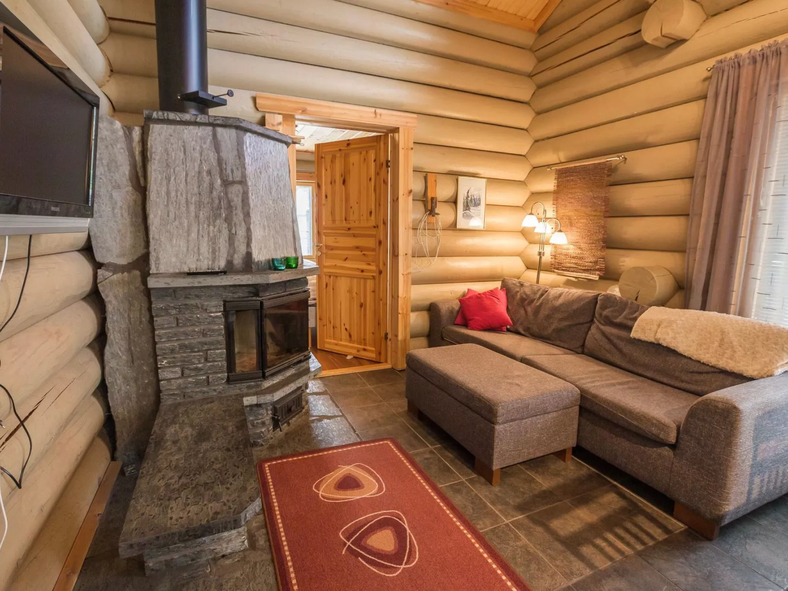 Ylläsmaisema 1-Drinnen