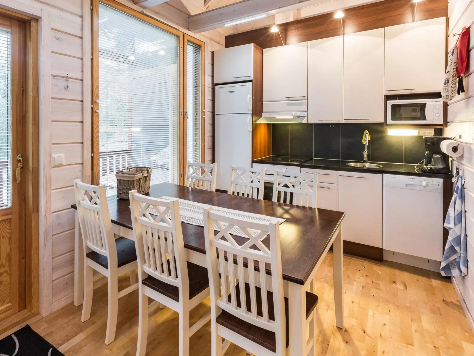 Ylläksen sirppikuu 2-Drinnen