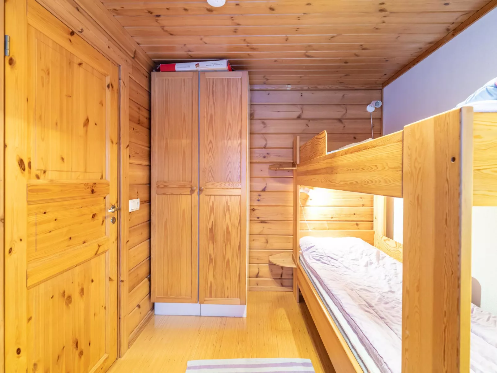 Lomaylläs h105 / pistopolku 2a-Inside