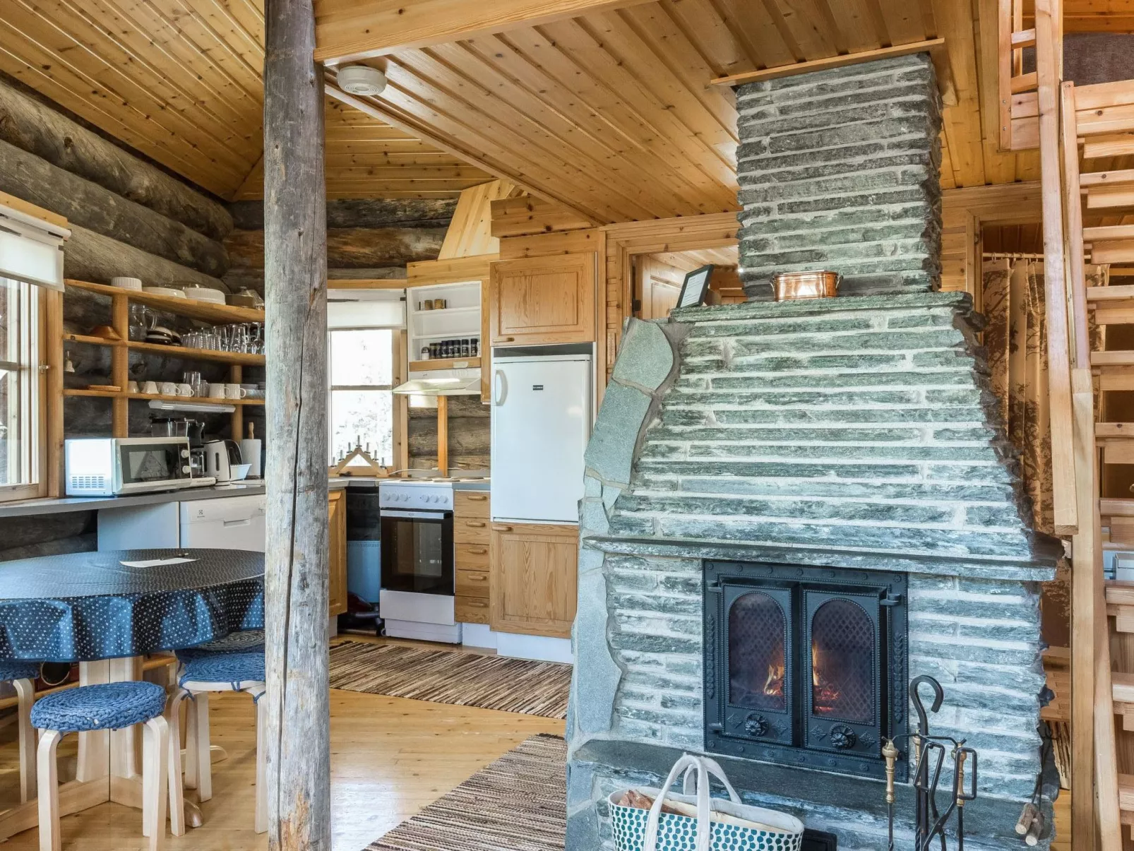 Ylläsparit as. mustikka-Drinnen