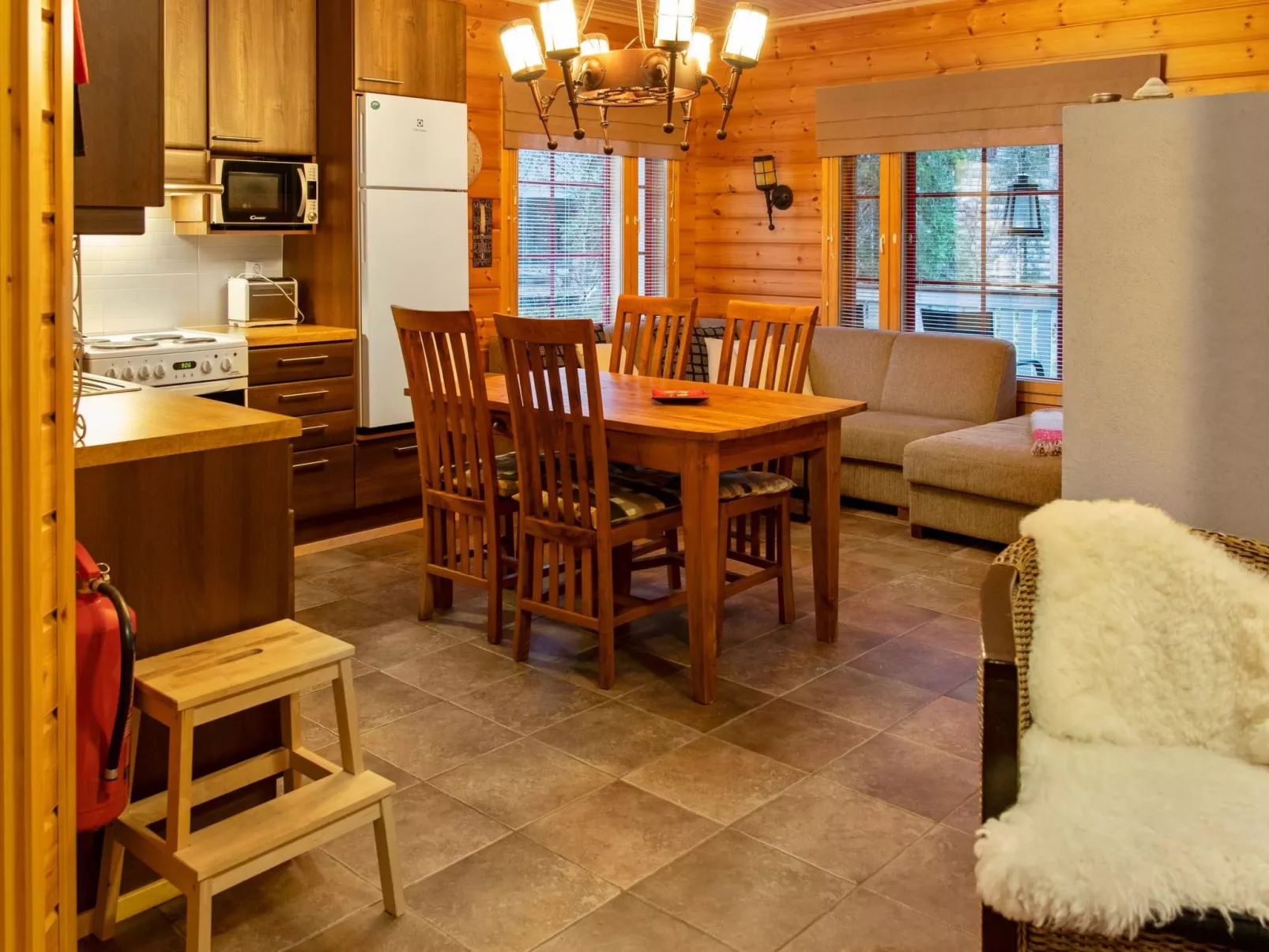 Lehtovilla a-Drinnen