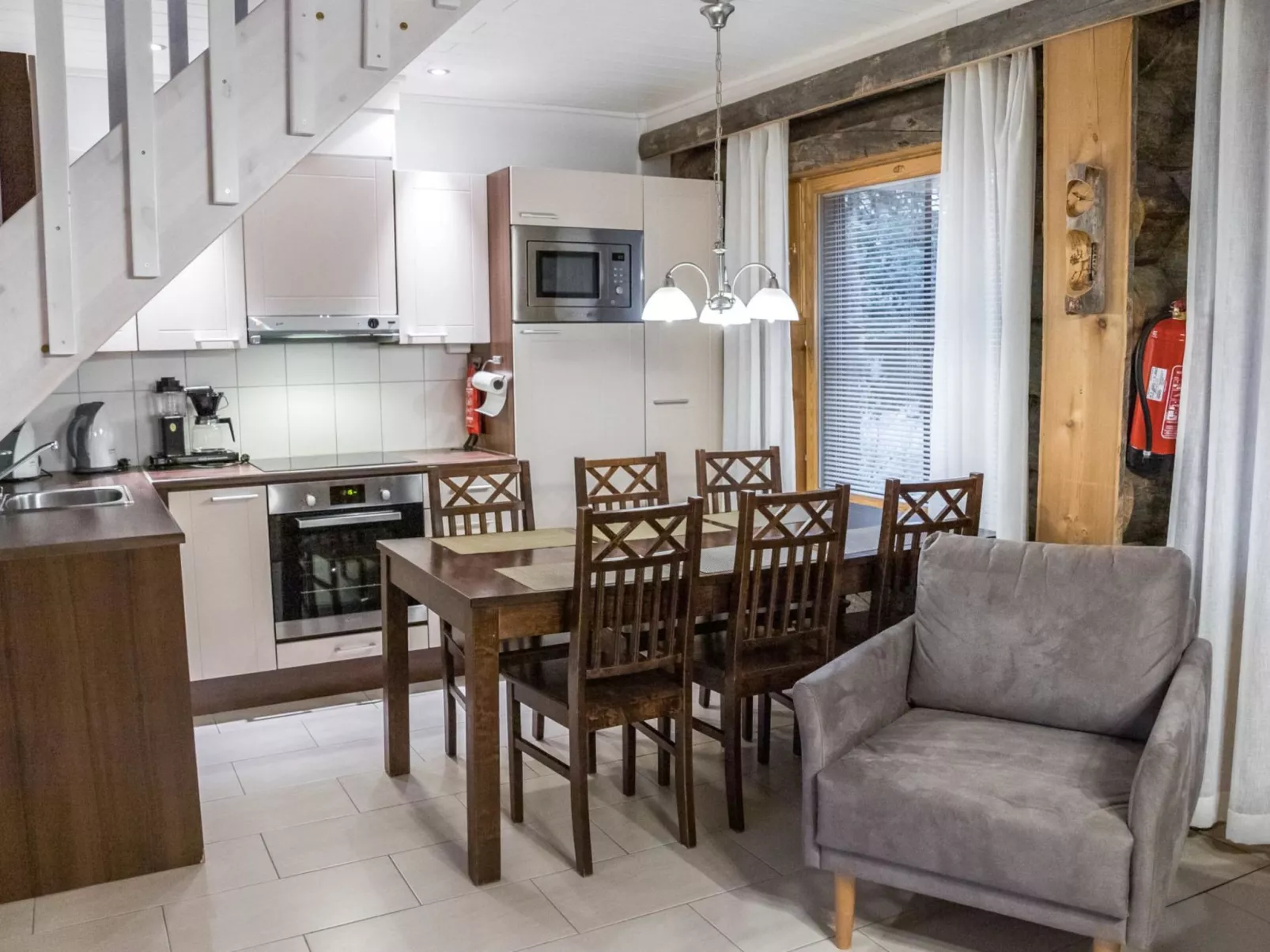 Sapara v, p61-Dedans