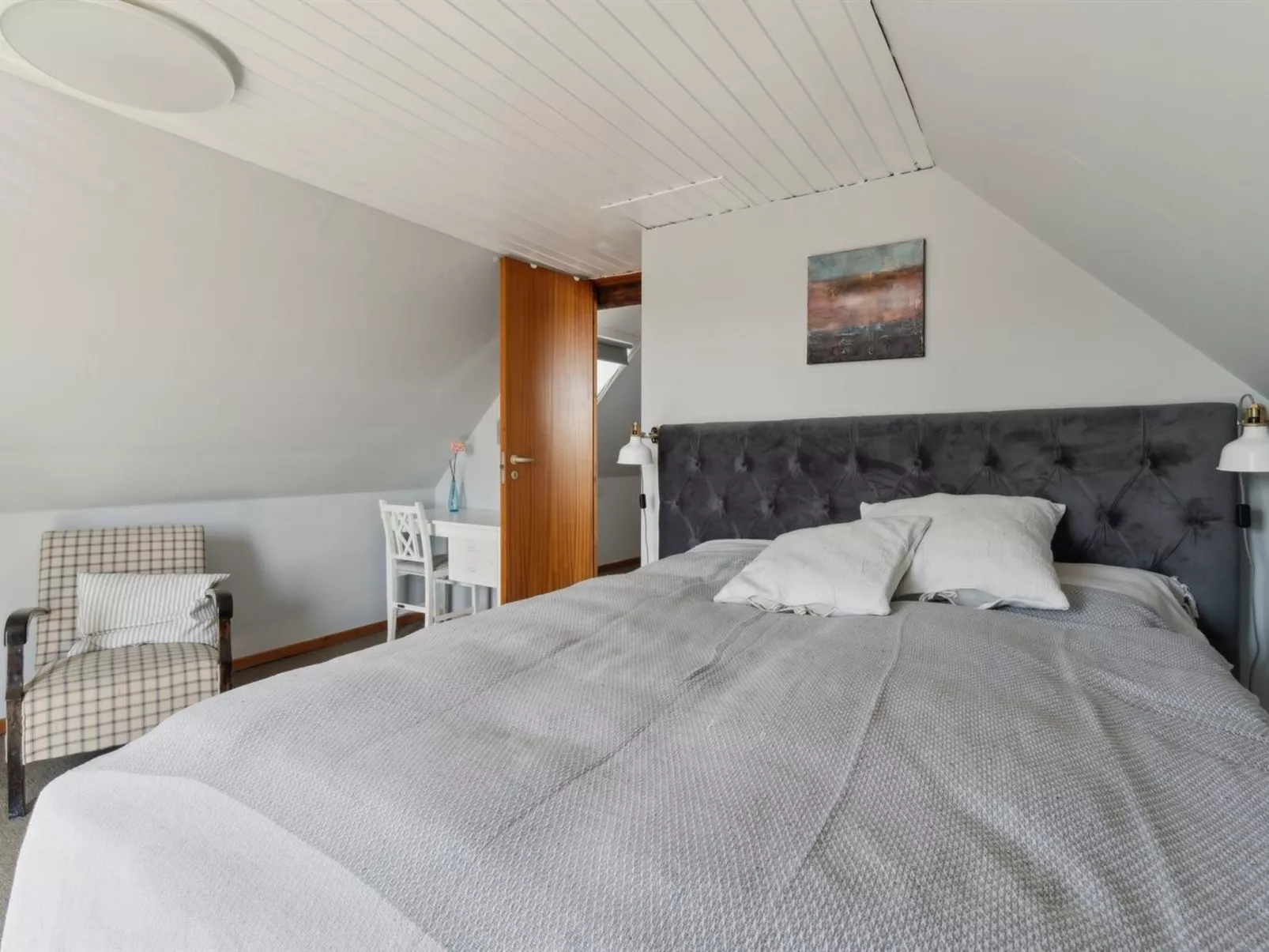 "Hakon" - 40m from the sea-Inside