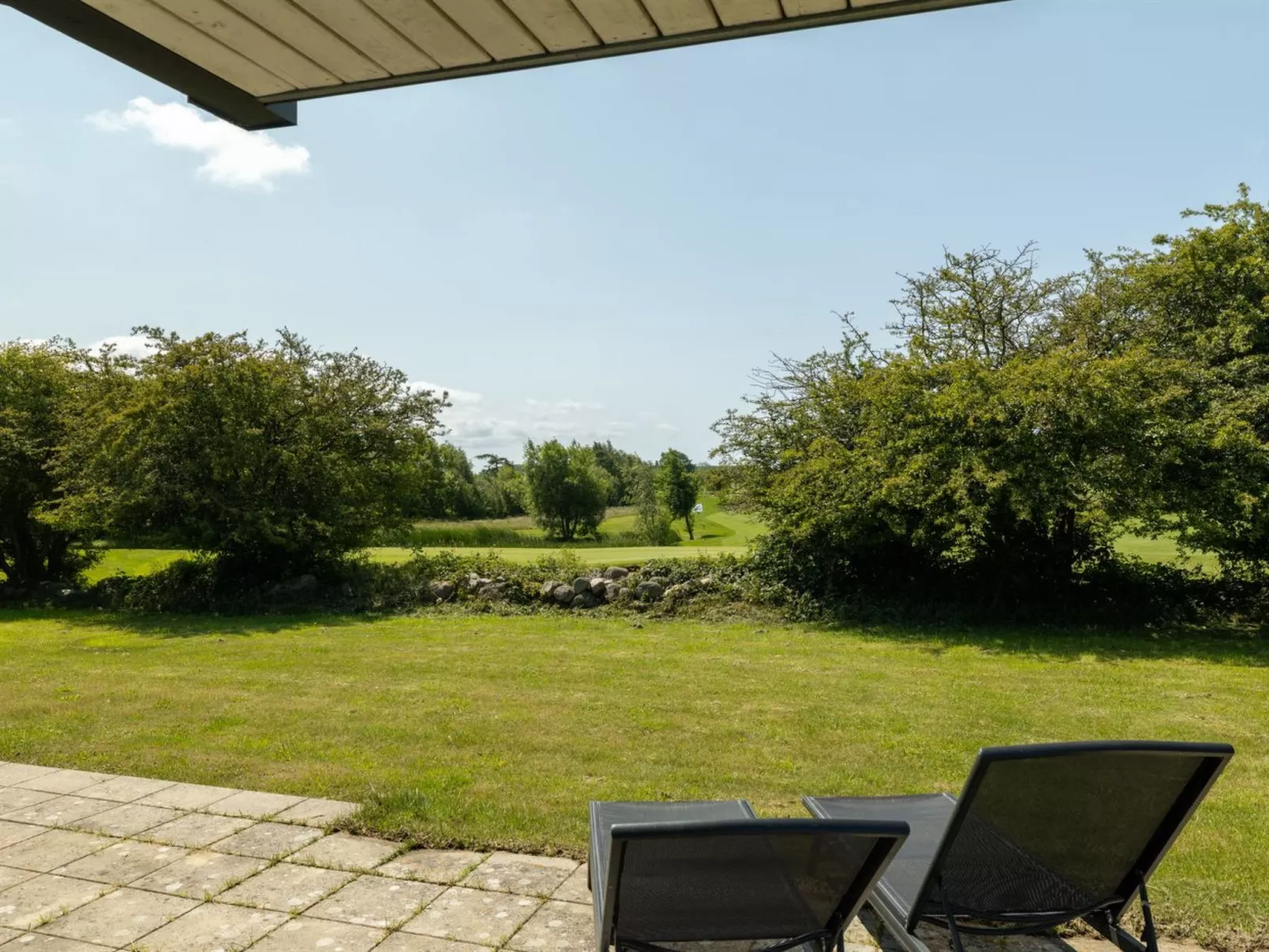 "Erlinda" - 600m from the sea-Outside