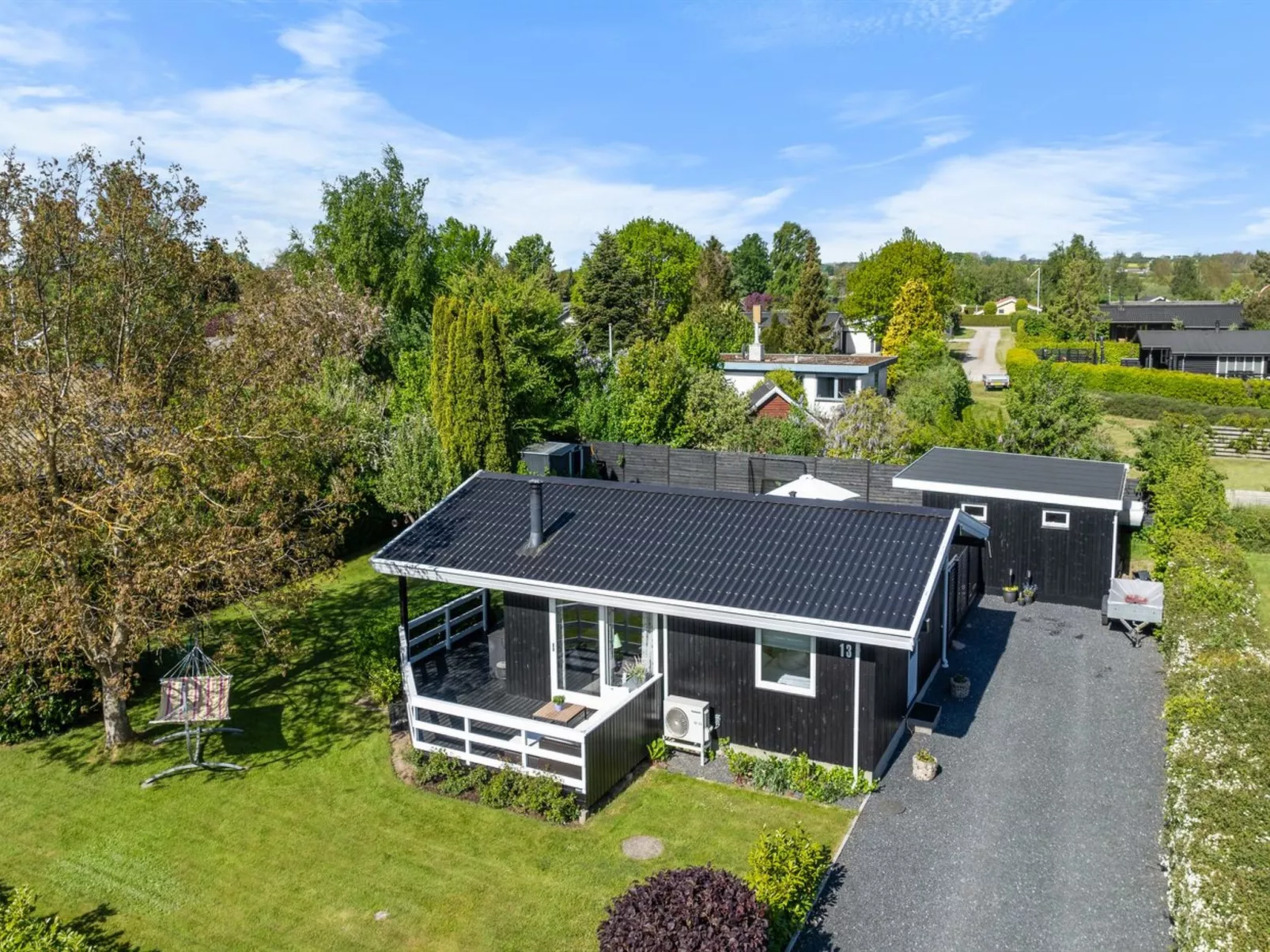 "Bjart" - 150m from the sea-Draußen