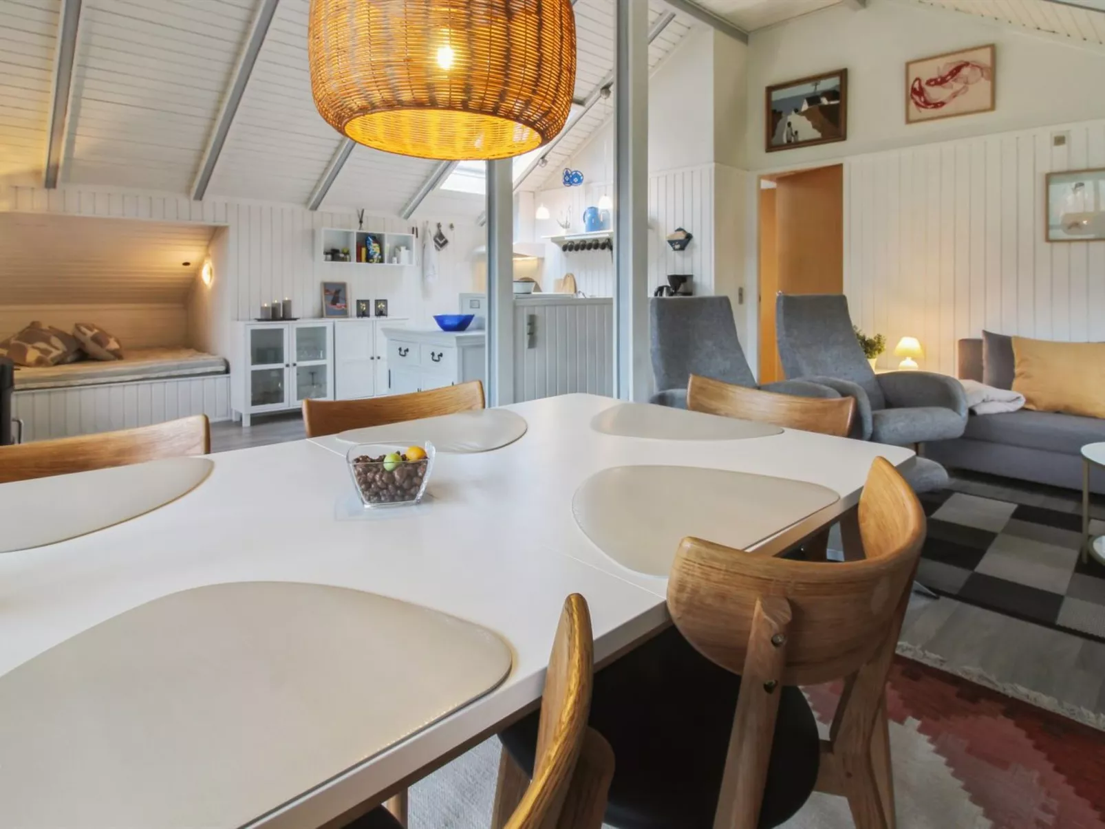 "Rosalie" - 29km from the sea-Dedans