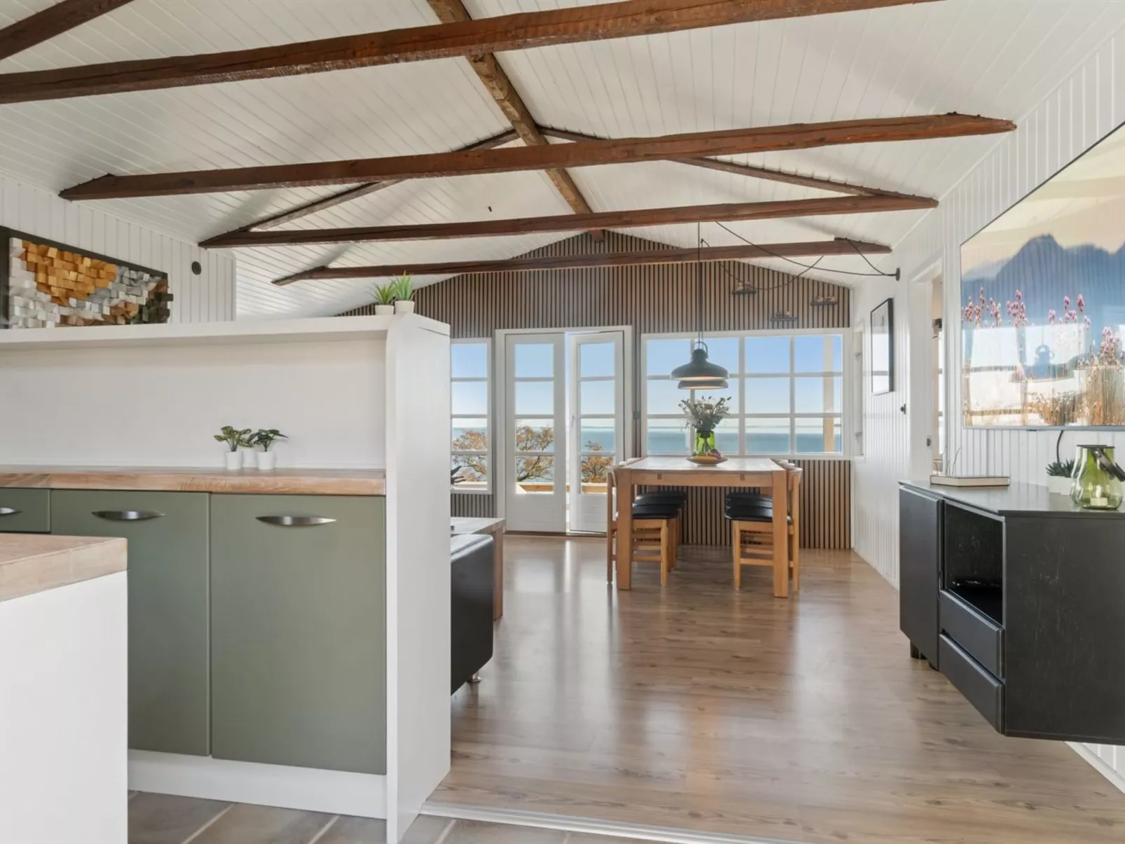 "Gesine" - 50m to the fjord-Dedans