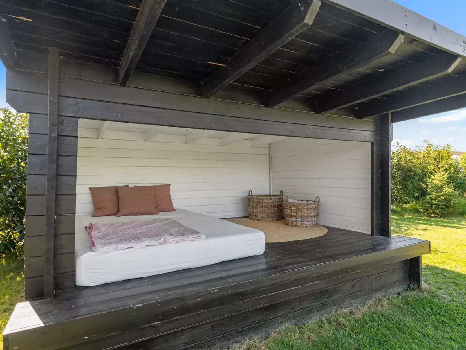 "Iven" - 140m from the sea-Draußen