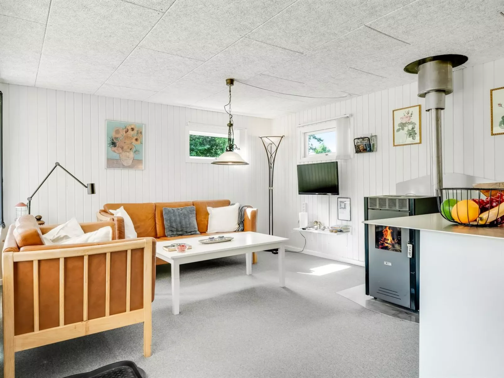 "Helma" - 500m to the fjord-Inside