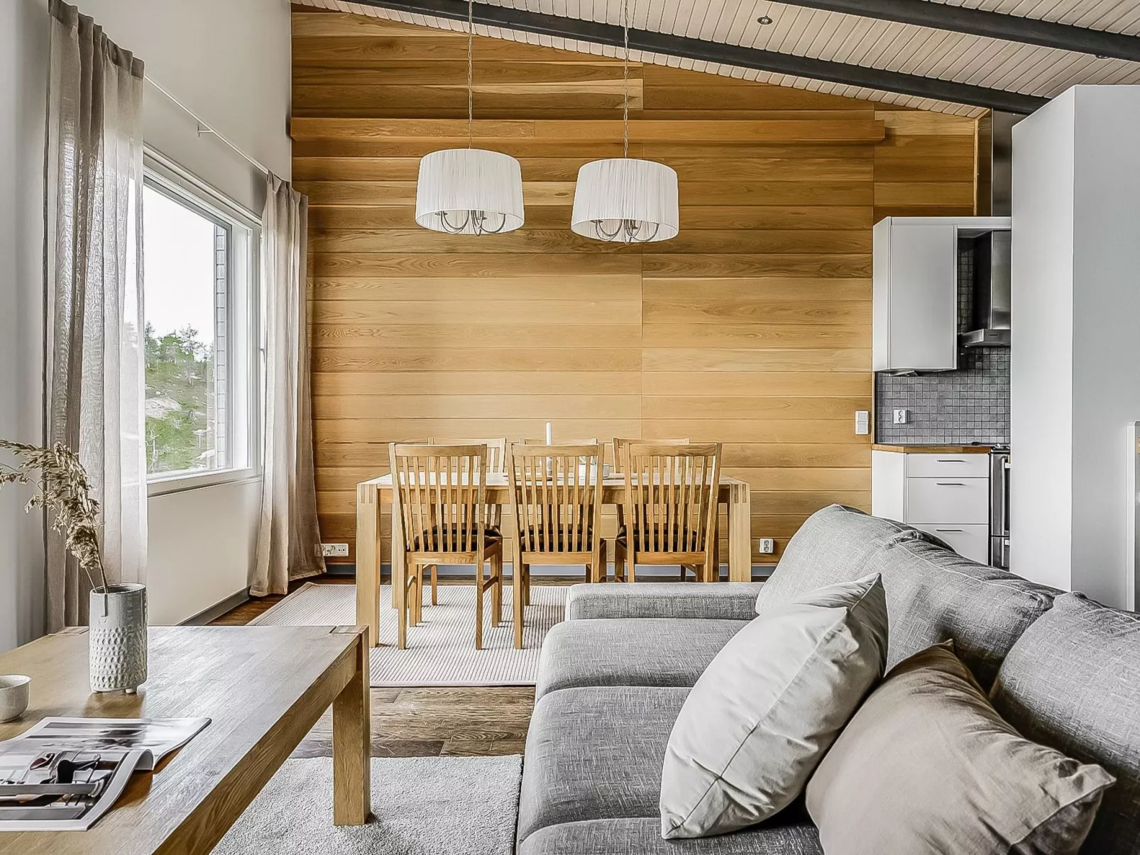 Rukavuorenhuippu 23 b-Dedans