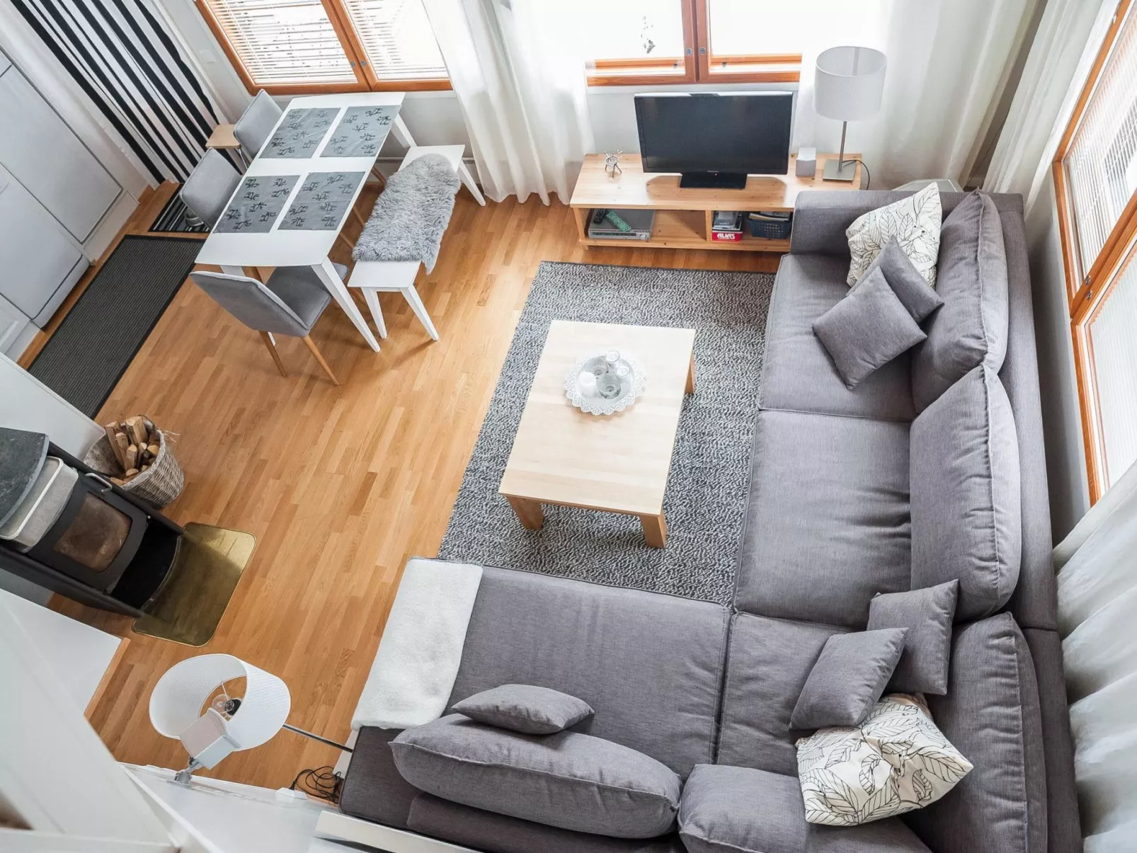 Karhunvartijan tupa a6-Dedans