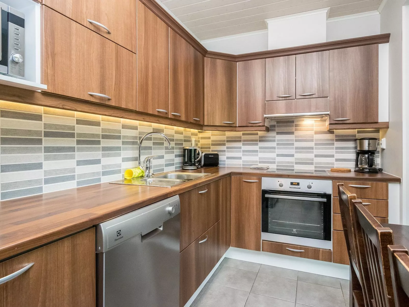 4 seasons b 2-Dedans