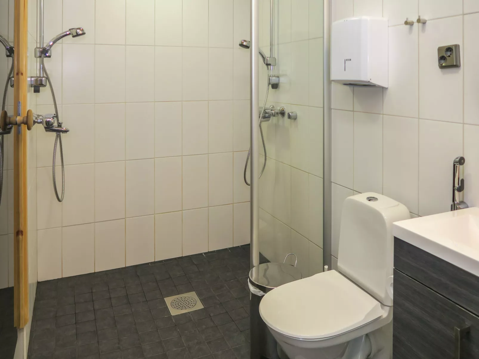 Villa vuosseli a 1-Inside