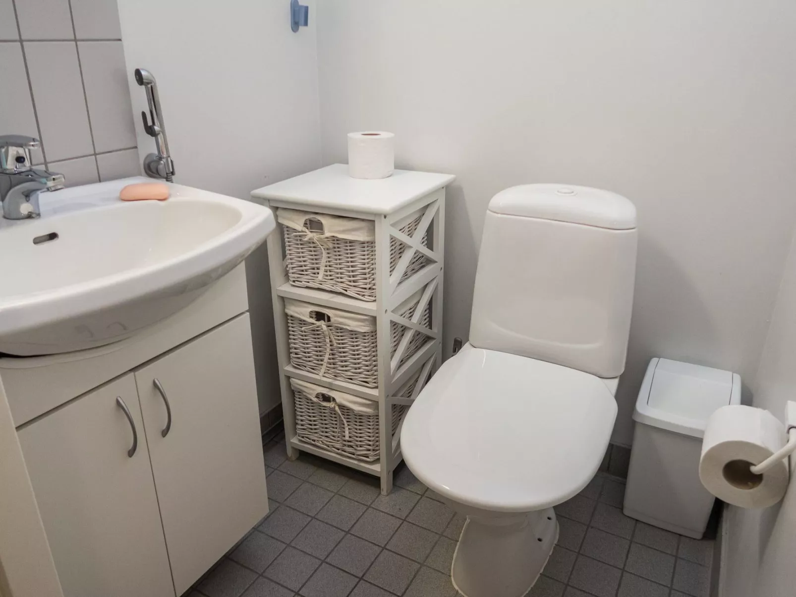 Karhunvartijan linna b11-Drinnen