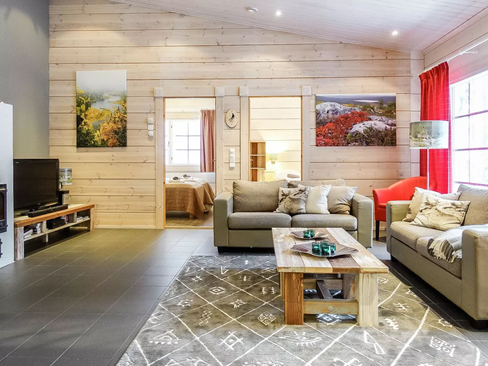 Sallan panparkstie 14 b-Dedans