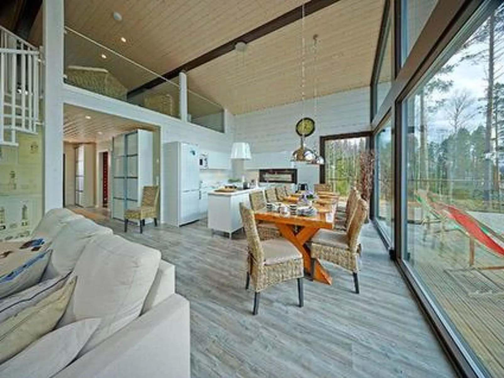 Villa miestamo-Dedans