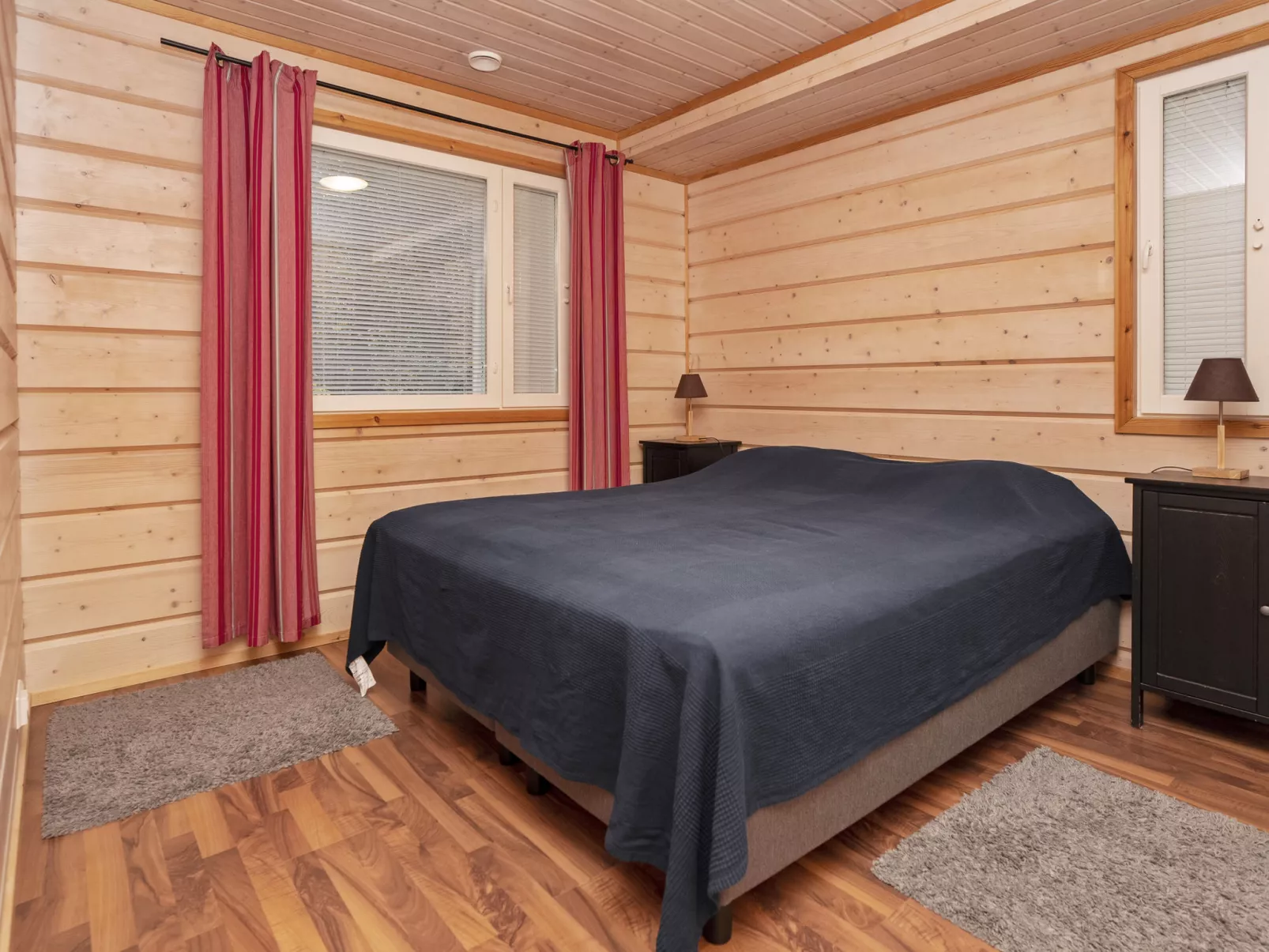 Vuosselin kataja 5-Dedans