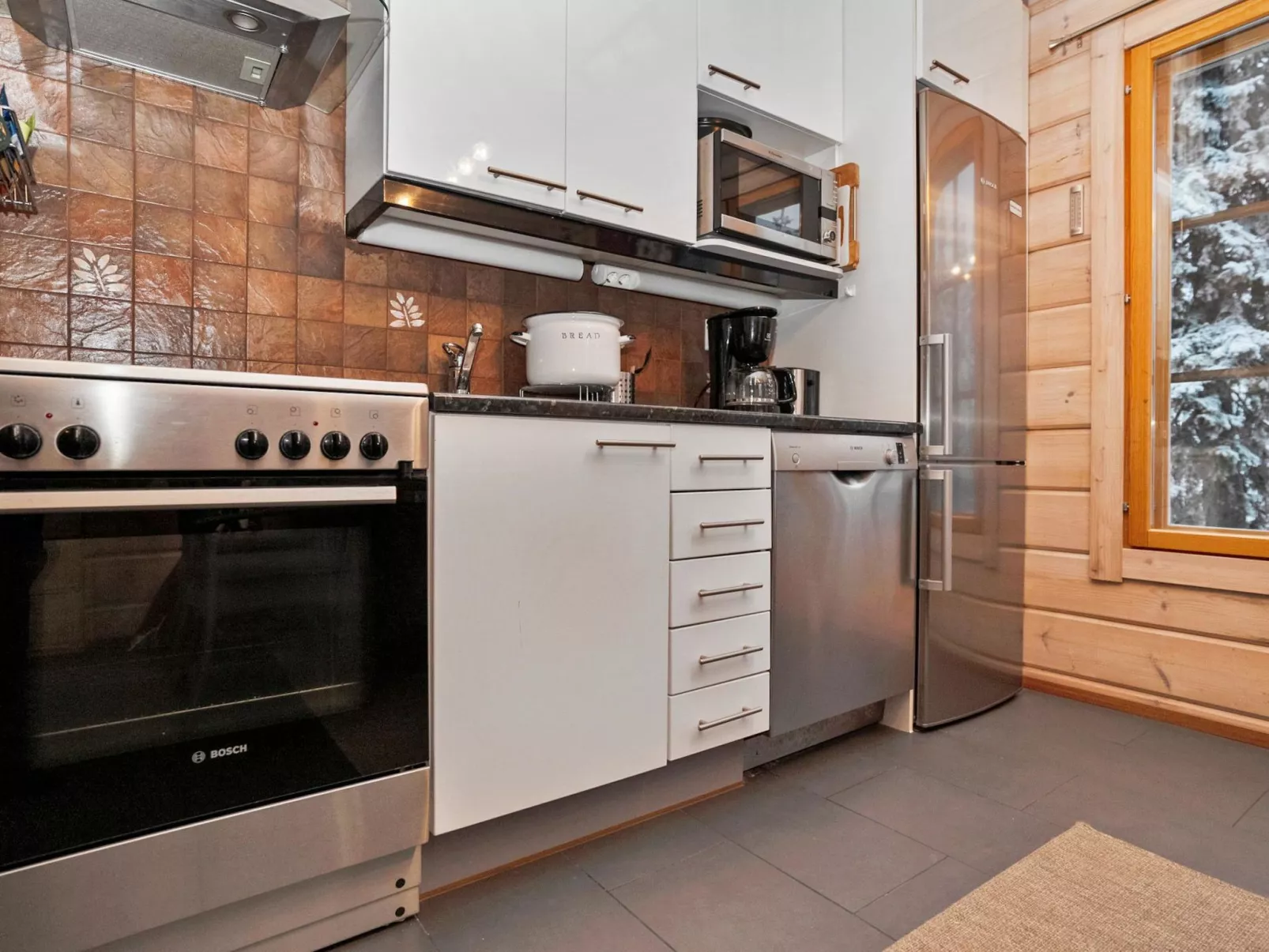 Ihtingin koskikara-Dedans