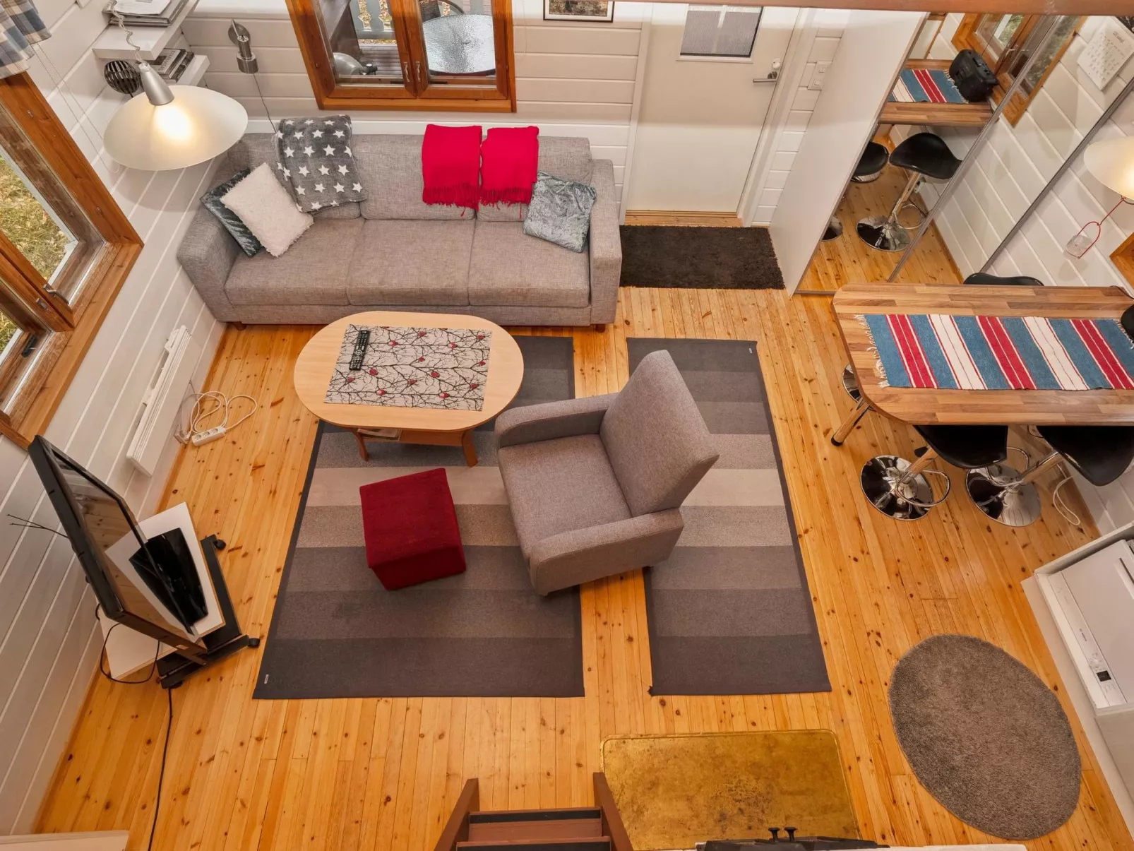 Kaukosaaren ahonrinne-Dedans