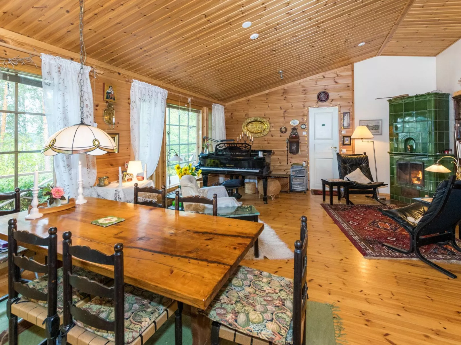 Metsä-iivari-Dedans