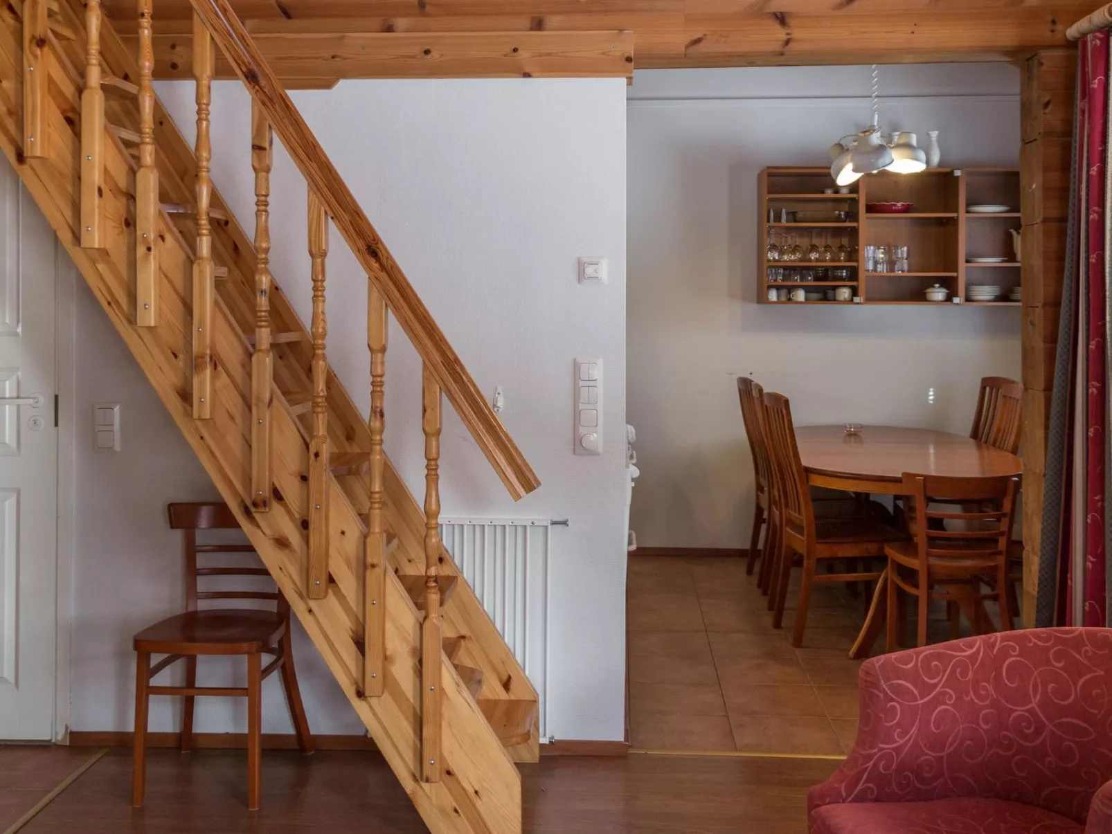 Peiponpesä b-Dedans