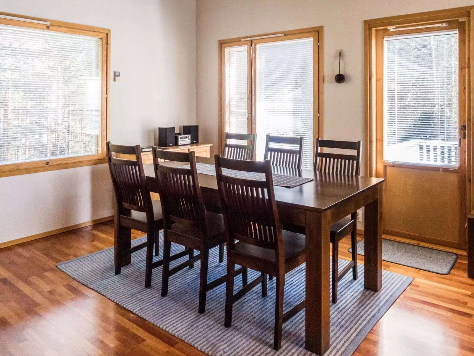 Latukatti 5 c-Drinnen