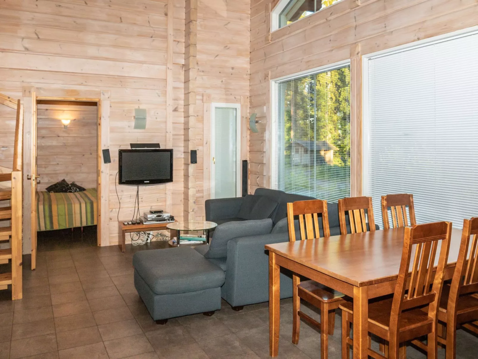 Amero purnu 1-Dedans