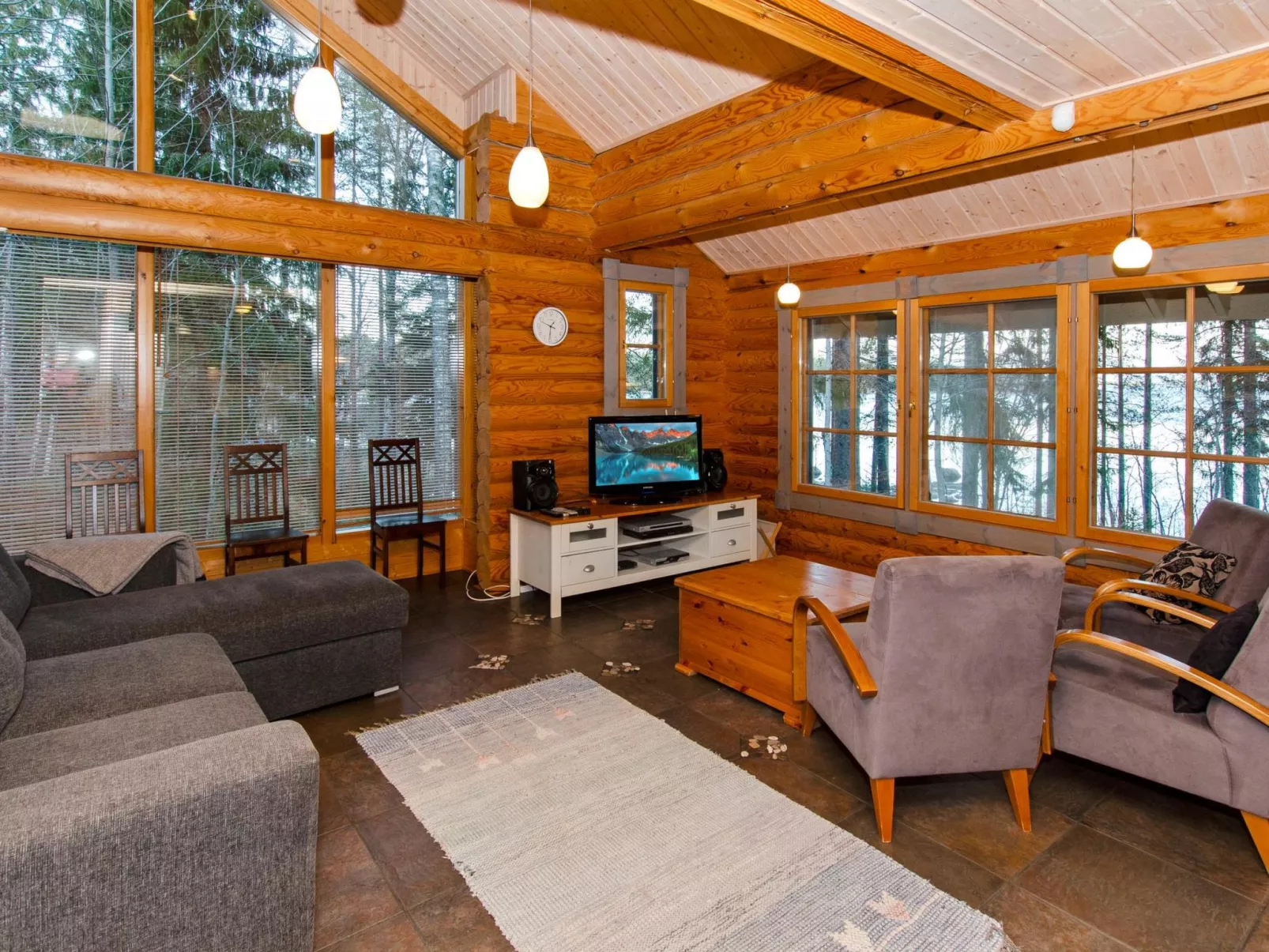 Amero purnu 3-Dedans