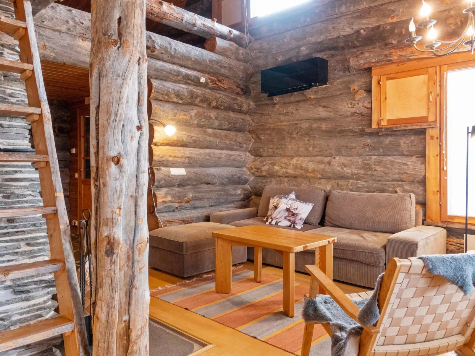 Sallanhelmi e2-Drinnen