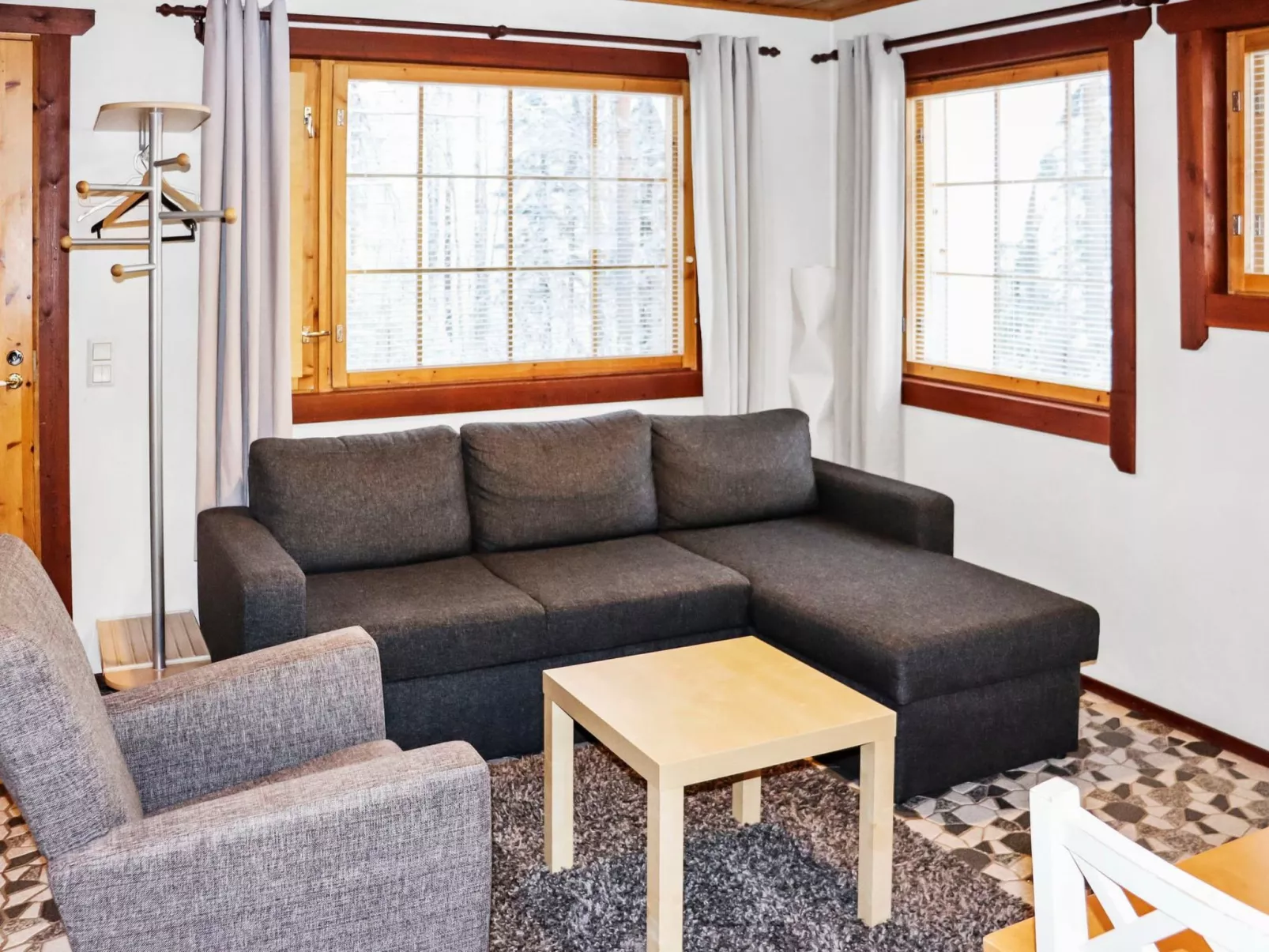 Alppikylä 8b paritalo-Drinnen