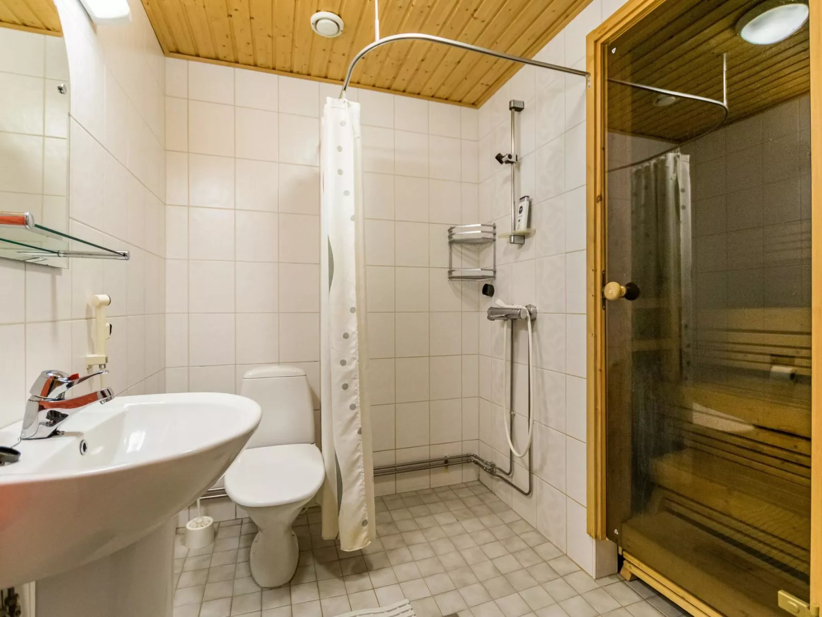 Rakotuli 2 paritalon yläkerta-Dedans