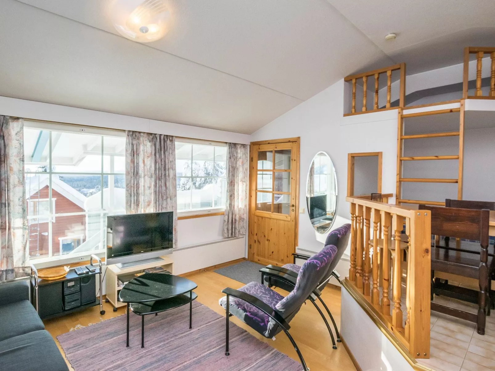 Ukonpuoti b13 kerrostalo-Dedans